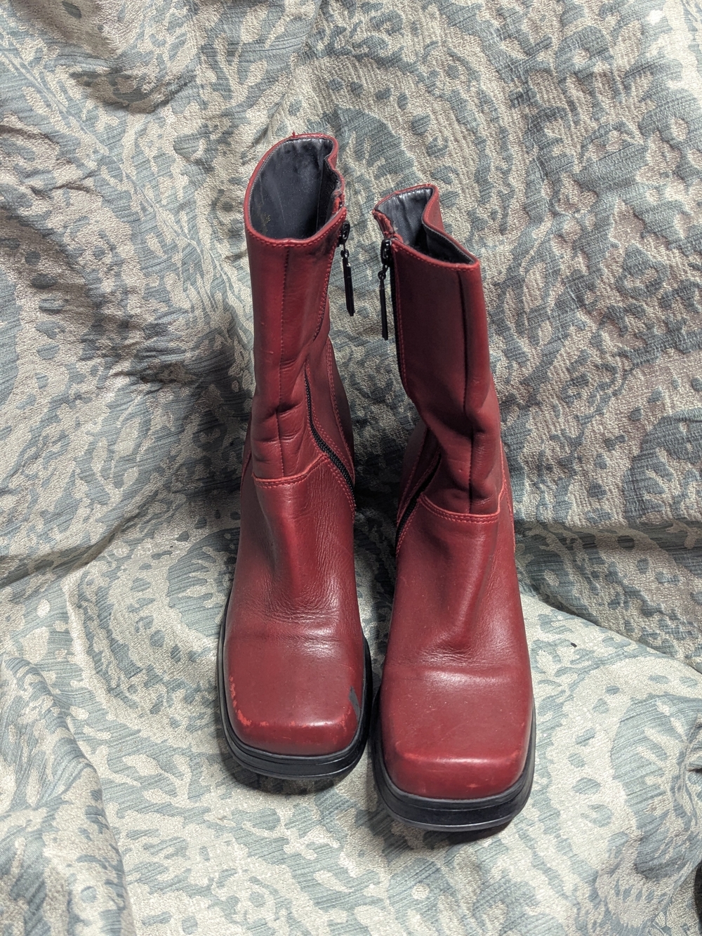 Tommy Hilfiger Burgundy Leather Mid-Calf Zip Boots Size 8M
